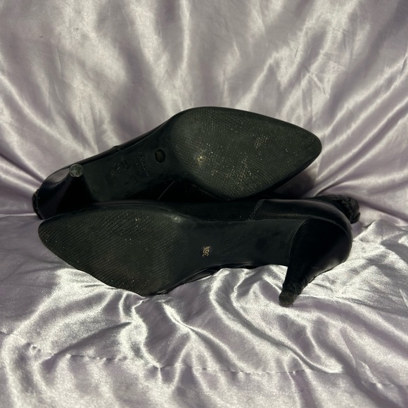 Prada heeled boots - Picture 4 of 8